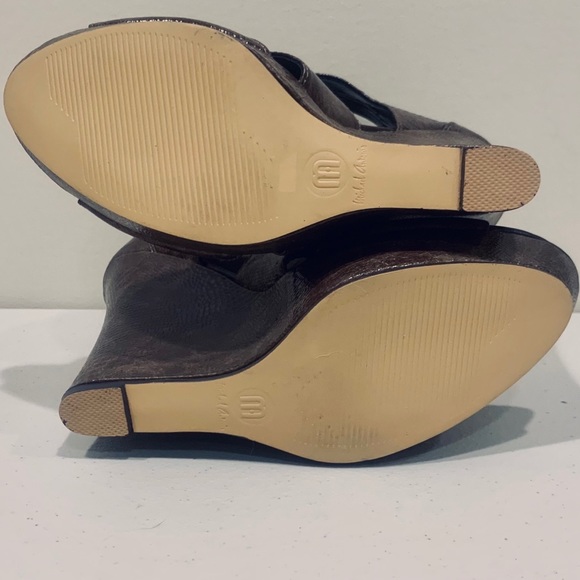 🛍2/$25 Platform Sandals - Picture 4 of 4